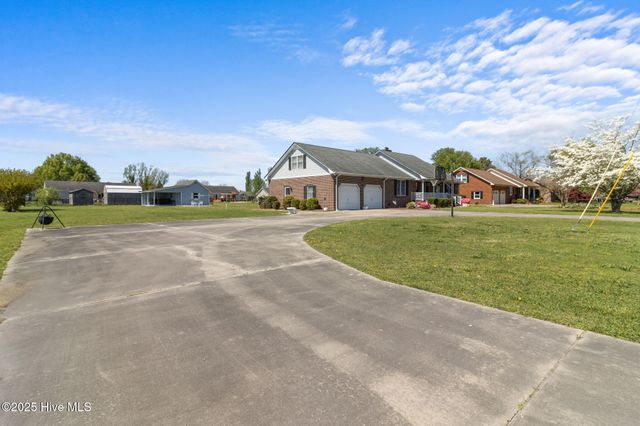 627 Pitts Chapel Road, Elizabeth City, NC 27909