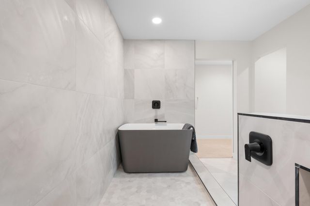 1810 Mayowood Road SW, Rochester, MN 55902