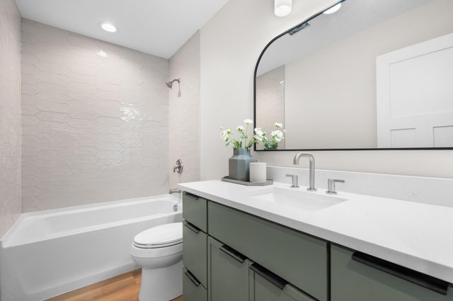 1810 Mayowood Road SW, Rochester, MN 55902