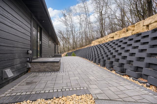 1810 Mayowood Road SW, Rochester, MN 55902