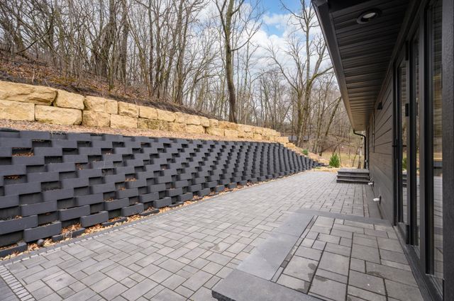 1810 Mayowood Road SW, Rochester, MN 55902