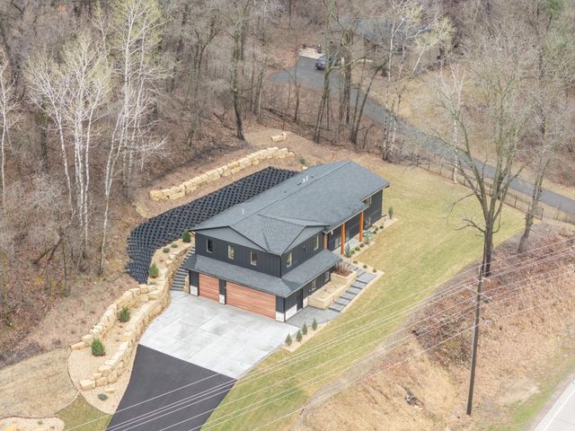 1810 Mayowood Road SW, Rochester, MN 55902