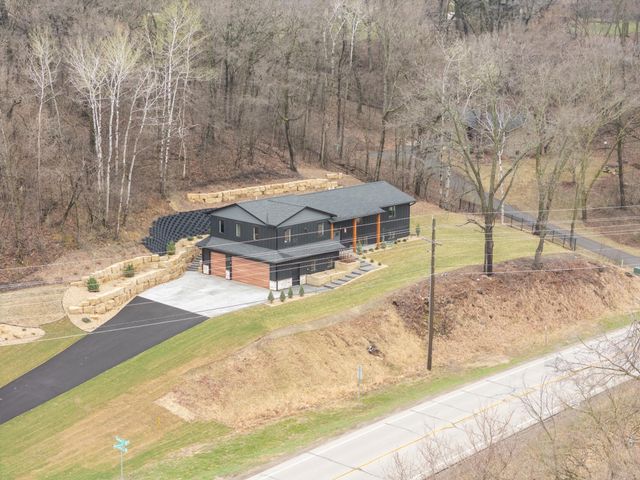 1810 Mayowood Road SW, Rochester, MN 55902