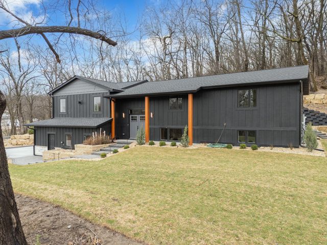 1810 Mayowood Road SW, Rochester, MN 55902