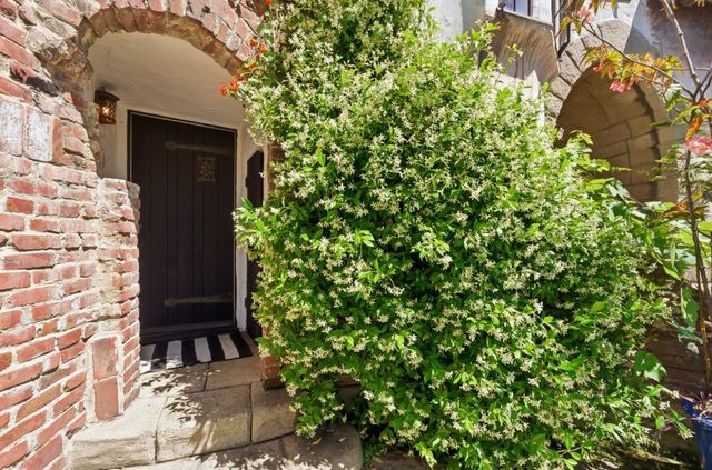 1841 Spruce Street 1, Berkeley, CA 94709