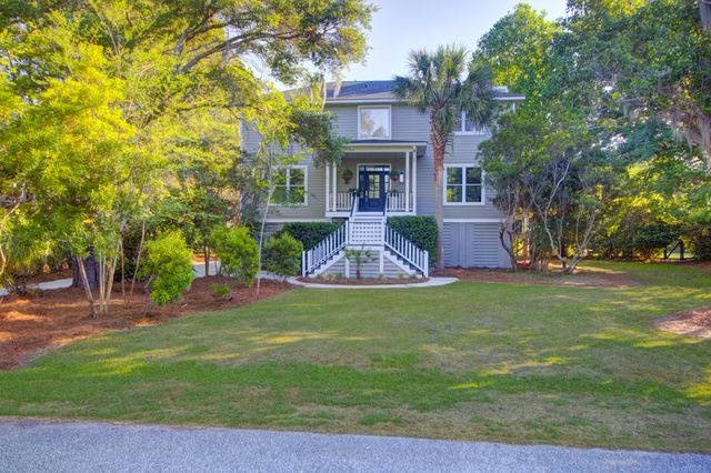 1505 Headquarters Plantation Drive, Johns Island, SC 29455