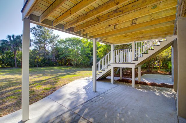 1505 Headquarters Plantation Drive, Johns Island, SC 29455