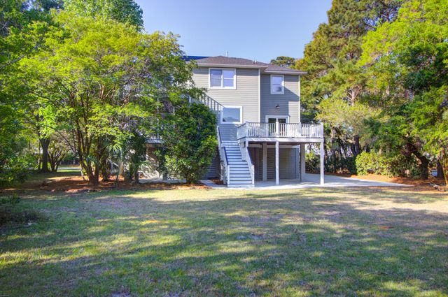 1505 Headquarters Plantation Drive, Johns Island, SC 29455