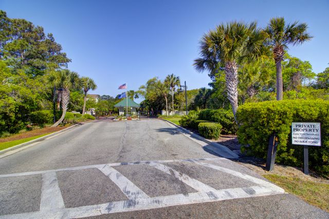 1505 Headquarters Plantation Drive, Johns Island, SC 29455