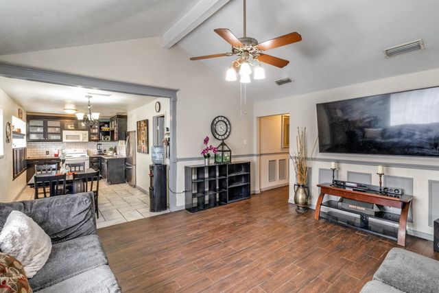 512 Sesame Drive, Mesquite, TX 75149