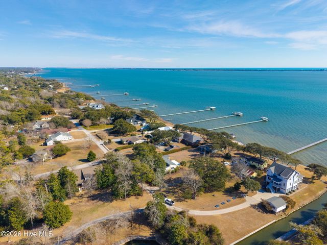 213 Sea Trace Lane, Newport, NC 28570