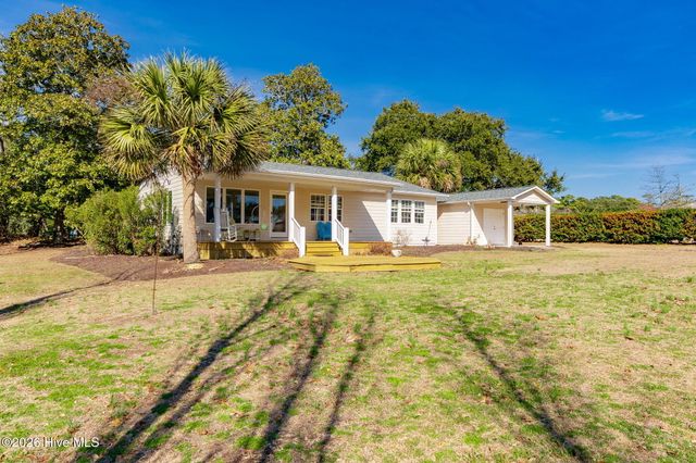 213 Sea Trace Lane, Newport, NC 28570