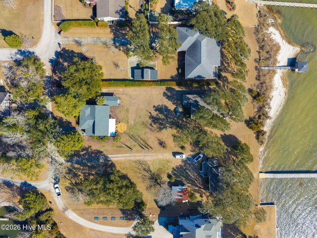 213 Sea Trace Lane, Newport, NC 28570