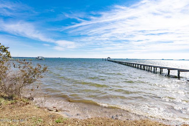 213 Sea Trace Lane, Newport, NC 28570