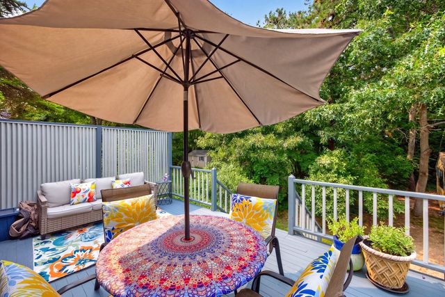106 Tanglewood Dr, Falmouth, MA 02536