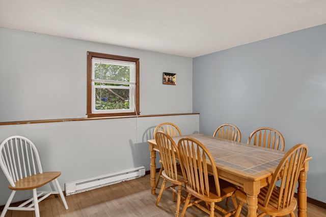 106 Tanglewood Dr, Falmouth, MA 02536