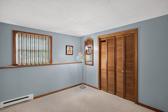 106 Tanglewood Dr, Falmouth, MA 02536