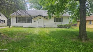 401 Dickens Drive, Toledo, OH 43607