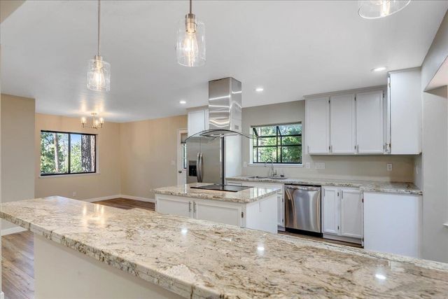 22693 Tamarack DR, Twain Harte, CA 95383