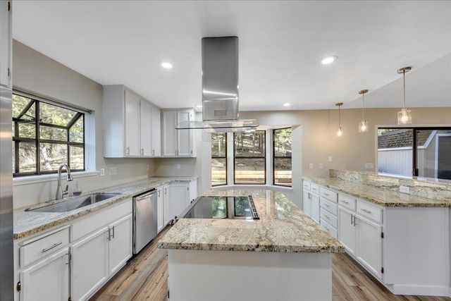 22693 Tamarack DR, Twain Harte, CA 95383