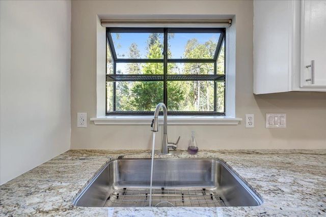 22693 Tamarack DR, Twain Harte, CA 95383