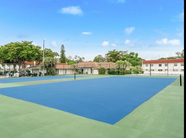 4174 Inverrary Drive 202, Lauderhill, FL 33319