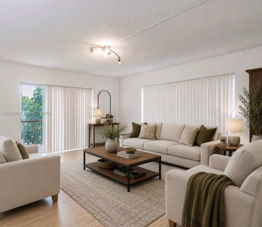 4174 Inverrary Drive 202, Lauderhill, FL 33319