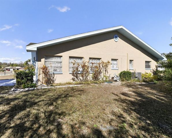 2121 MEADOWLARK LANE, Sun City Center, FL 33573