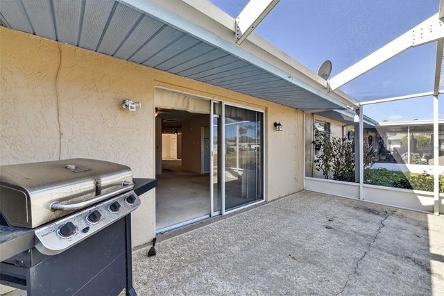 2121 MEADOWLARK LANE, Sun City Center, FL 33573