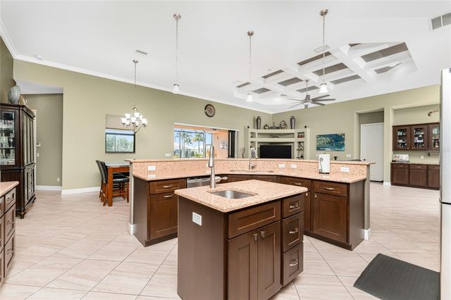 174 ROTONDA BOULEVARD E, Rotonda West, FL 33947