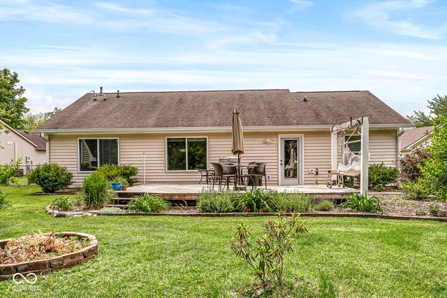 330 Southway Court, Bargersville, IN 46106