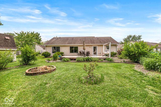 330 Southway Court, Bargersville, IN 46106