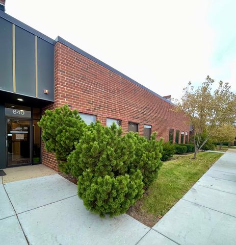 640 Anthony Trail, Northbrook, IL 60062