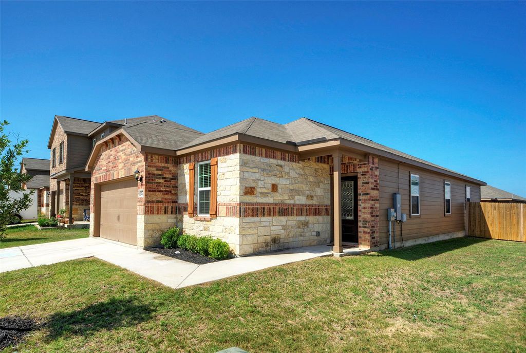 249 Mount Vernon WAY, Liberty Hill, TX 78642