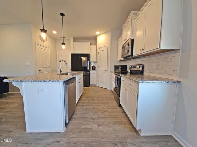 103 Greenhouse Street, Zebulon, NC 27597