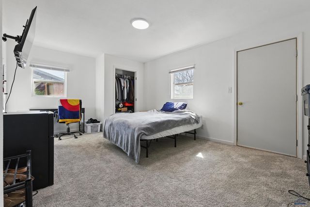 1007 PARK HILL DR, Rapid City, SD 57701