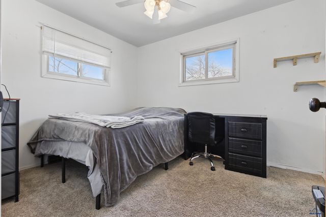 1007 PARK HILL DR, Rapid City, SD 57701