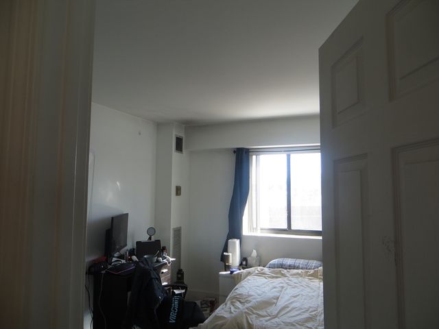 15 N Beacon 204, Boston, MA 02134