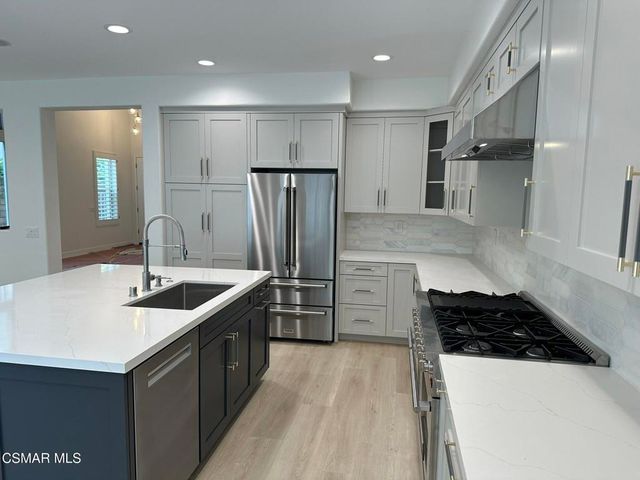 3045 Blazing Star Drive, Thousand Oaks, CA 91362