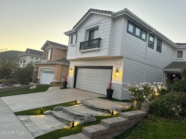 3045 Blazing Star Drive, Thousand Oaks, CA 91362