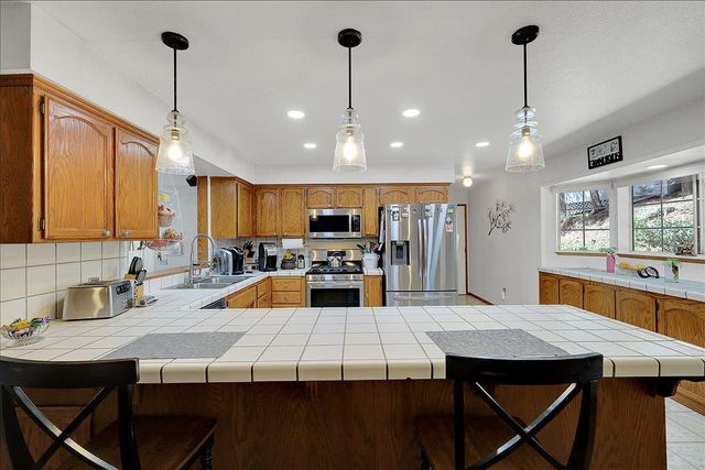 6471 Mica Ct, Pollock Pines, CA 95726