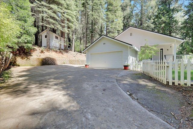 6471 Mica Ct, Pollock Pines, CA 95726