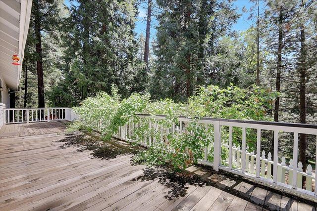 6471 Mica Ct, Pollock Pines, CA 95726
