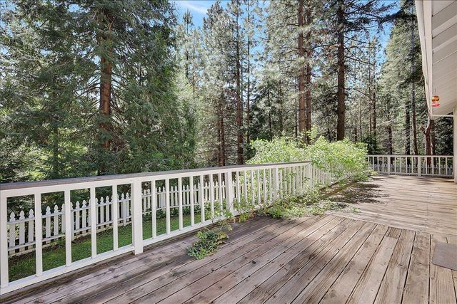 6471 Mica Ct, Pollock Pines, CA 95726