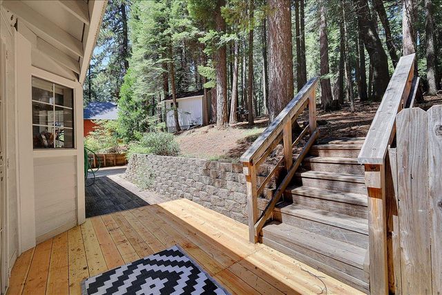 6471 Mica Ct, Pollock Pines, CA 95726