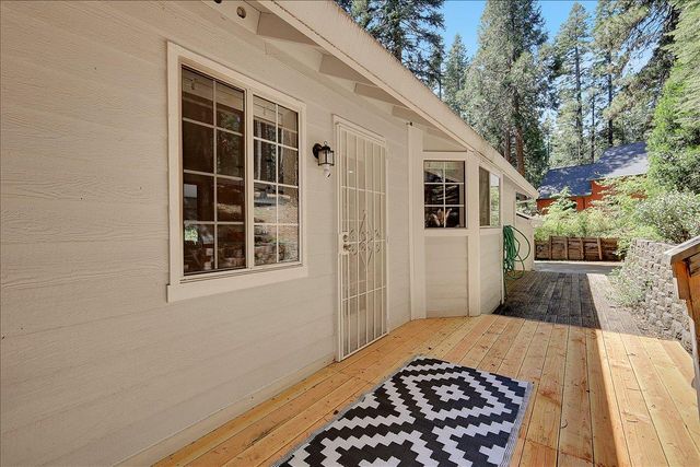 6471 Mica Ct, Pollock Pines, CA 95726