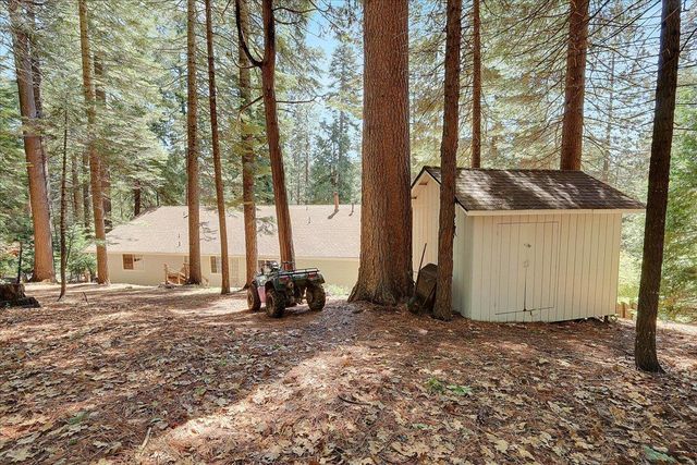 6471 Mica Ct, Pollock Pines, CA 95726