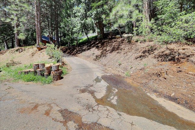 6471 Mica Ct, Pollock Pines, CA 95726