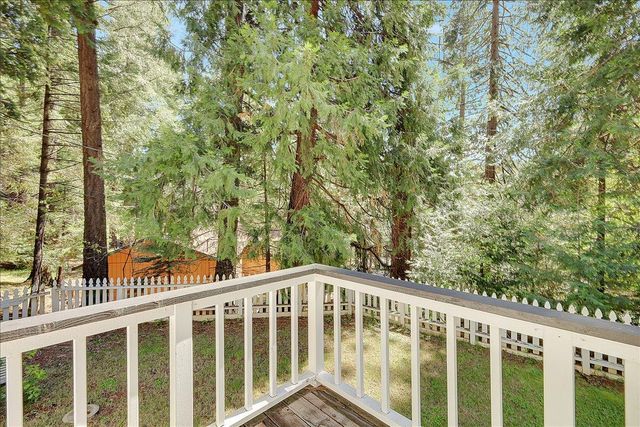 6471 Mica Ct, Pollock Pines, CA 95726