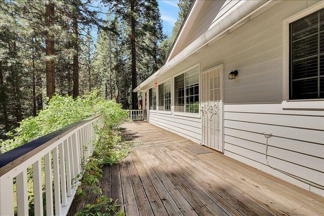 6471 Mica Ct, Pollock Pines, CA 95726